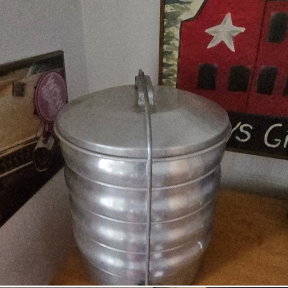 Aluminum Stackable Pinic set - Picture 3 of 8